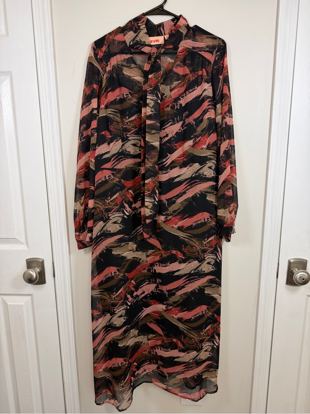 EVRI Abstract Brushstroke Print Maxi Dress 1X Black Pink Brown Long Sleeve